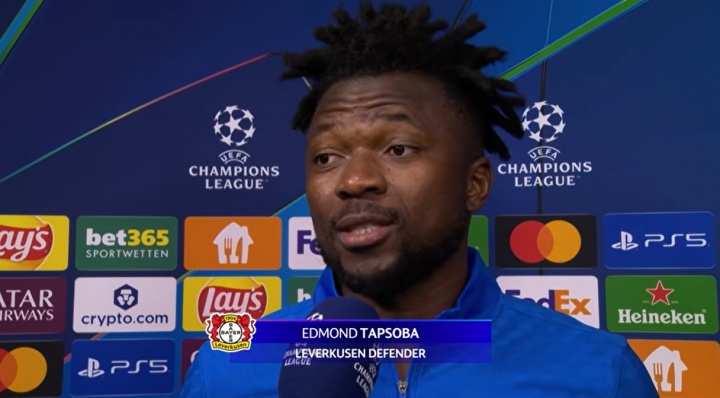 皇冠体育登录入口-塔普索巴：在我看来那不是点球，马杜埃凯知道拿不到球了才倒地的