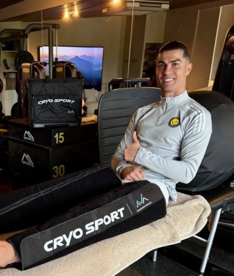 皇冠体育官方网站-太阳报：C罗采用“压力疗法”治疗伤病，出战国家队比赛仍存疑